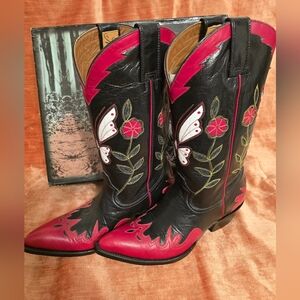 MONTANA BOOT INC Black and Red Western Boots with Butterfly Design mens 9.5 D